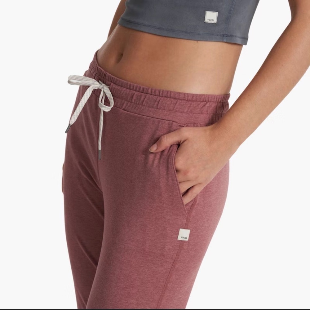 Vuori joggers - Heather Marsala